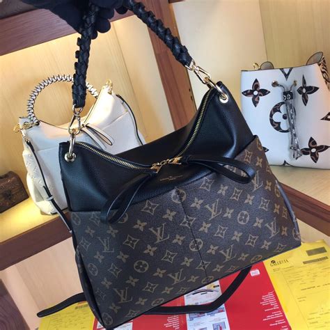 are louis vuitton bags cheaper in vegas|louis vuitton lowest price bag.